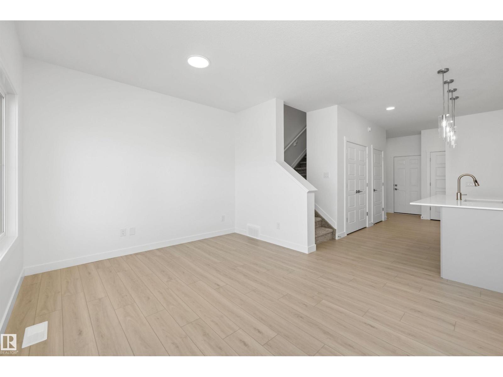 1044 Cristall Cr Sw, Edmonton, Alberta  T6W 5S6 - Photo 18 - E4487875