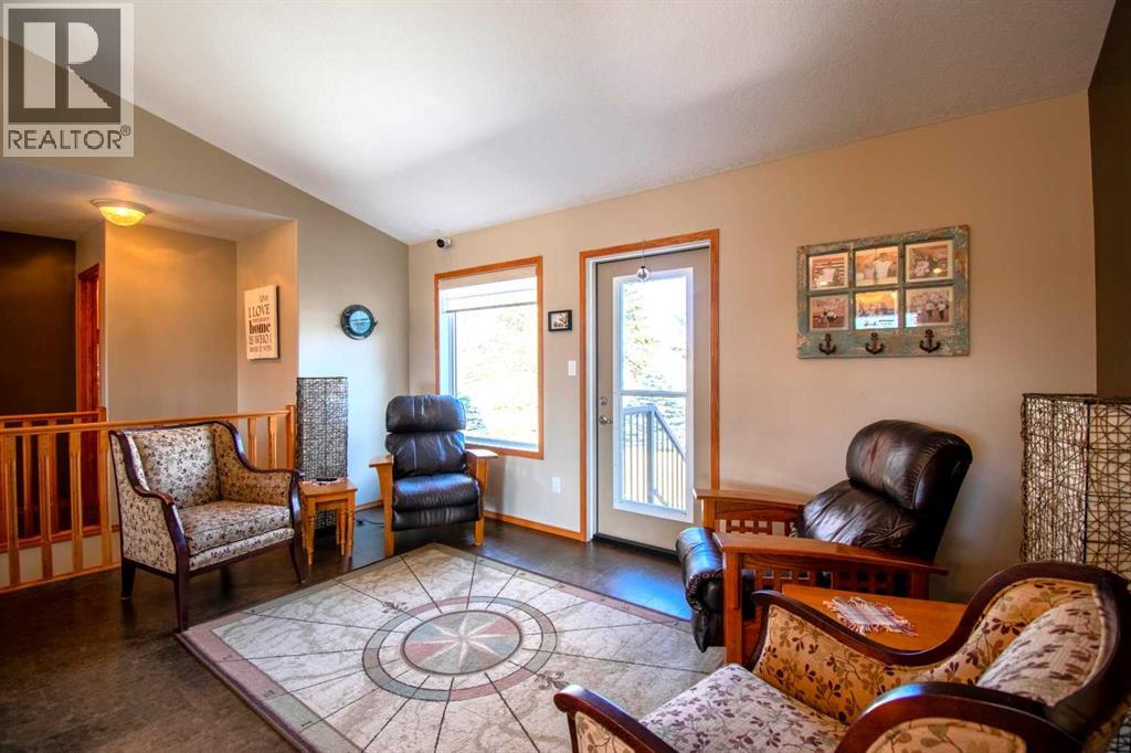 5404 49a Avenue, Alix, Alberta  T0C 0B0 - Photo 8 - A2301574