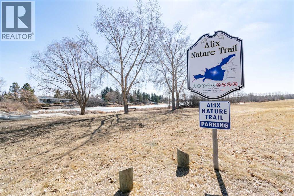 5404 49a Avenue, Alix, Alberta  T0C 0B0 - Photo 47 - A2301574