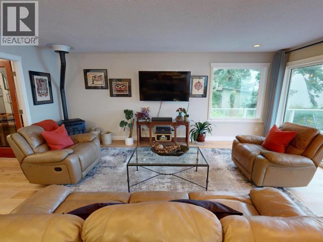 8745 Patricia Road, Powell River, British Columbia   - Photo 20 - 19450