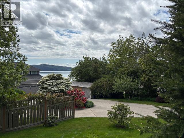 8745 Patricia Road, Powell River, British Columbia   - Photo 4 - 19450
