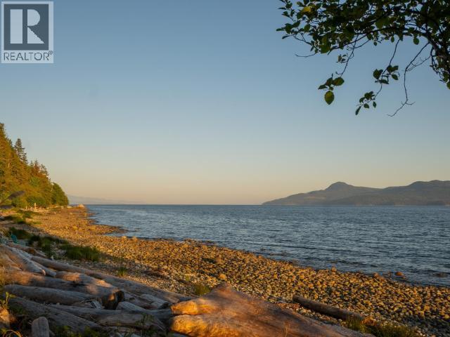 8745 Patricia Road, Powell River, British Columbia   - Photo 88 - 19450