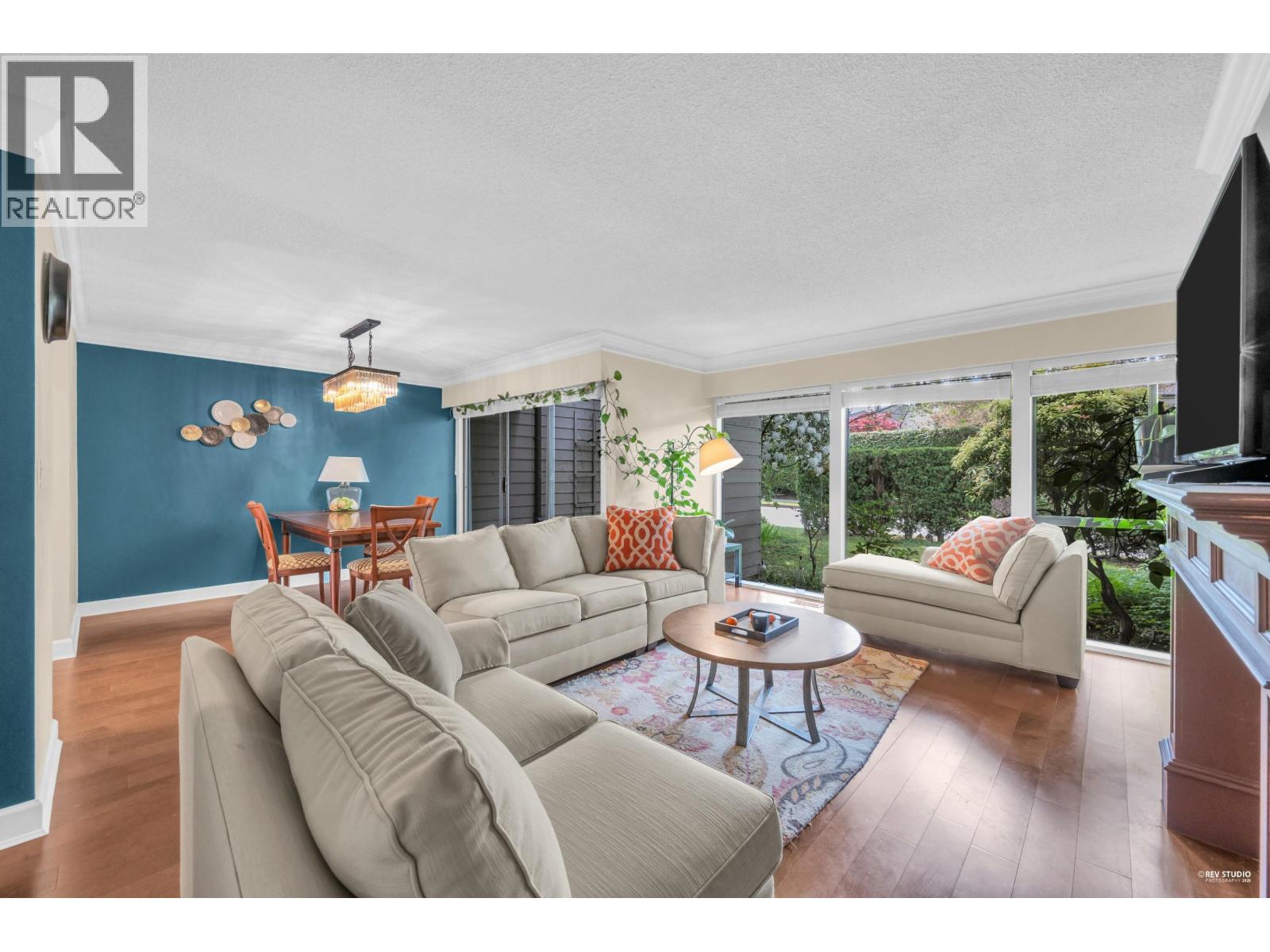 2143 Mcmullen Avenue, Vancouver, British Columbia  V6L 3B3 - Photo 2 - R3124072