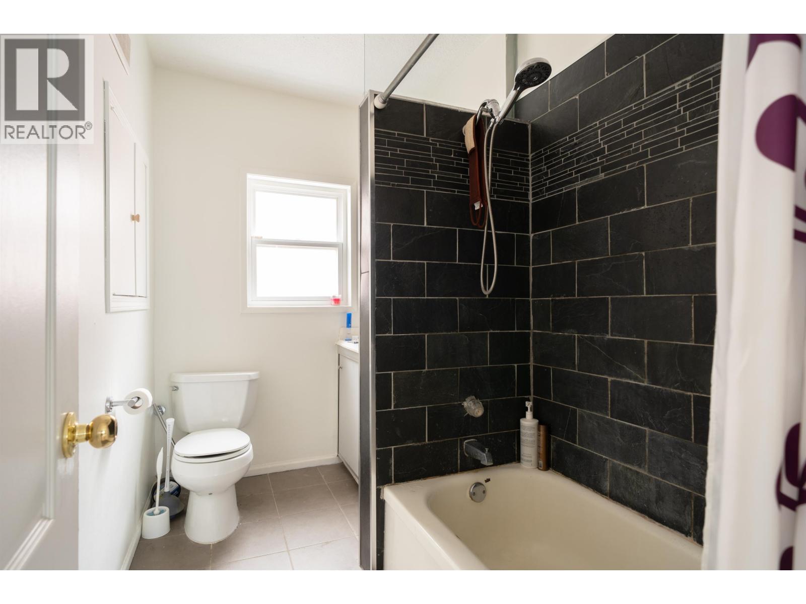2066 E 23rd Avenue, Vancouver, British Columbia  V5N 2V1 - Photo 16 - R3124077