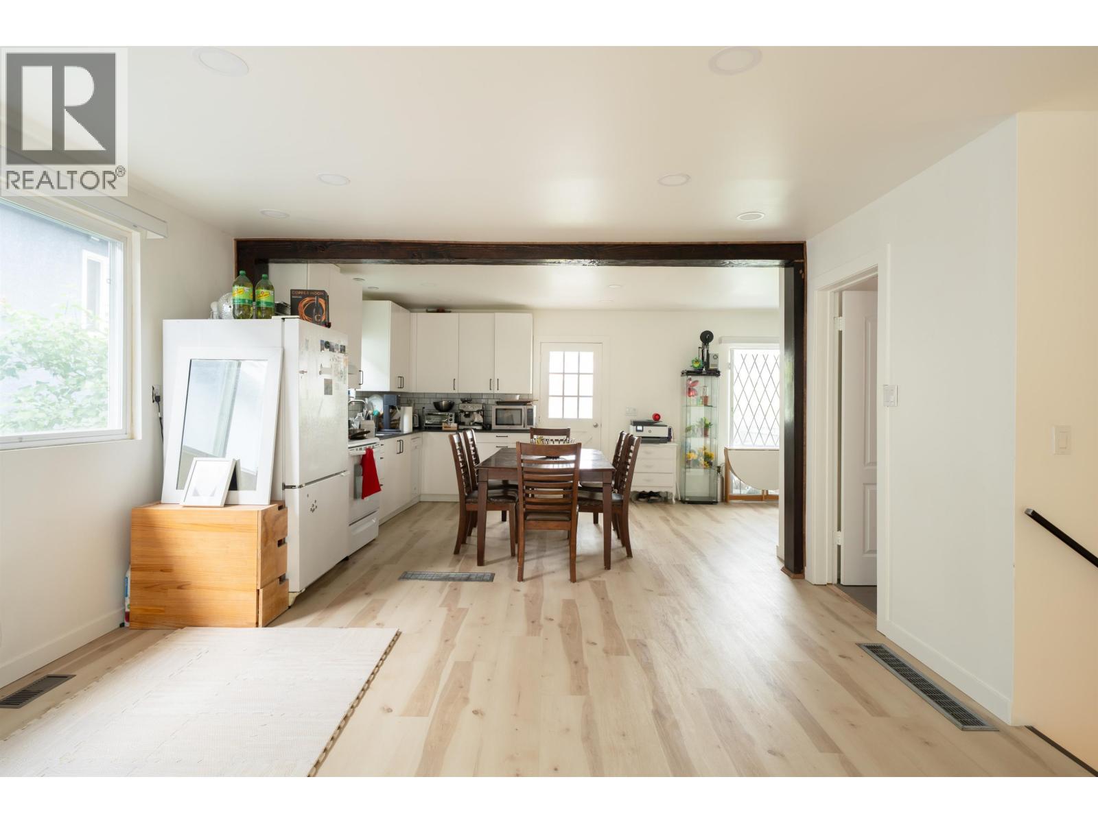 2066 E 23rd Avenue, Vancouver, British Columbia  V5N 2V1 - Photo 8 - R3124077