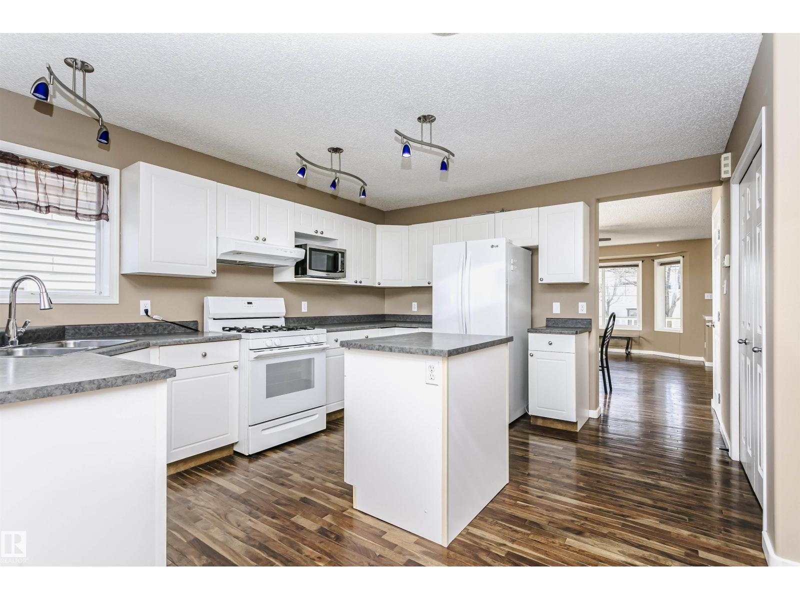 4108 Tompkins Wy Nw, Edmonton, Alberta  T6R 3B7 - Photo 6 - E4487876