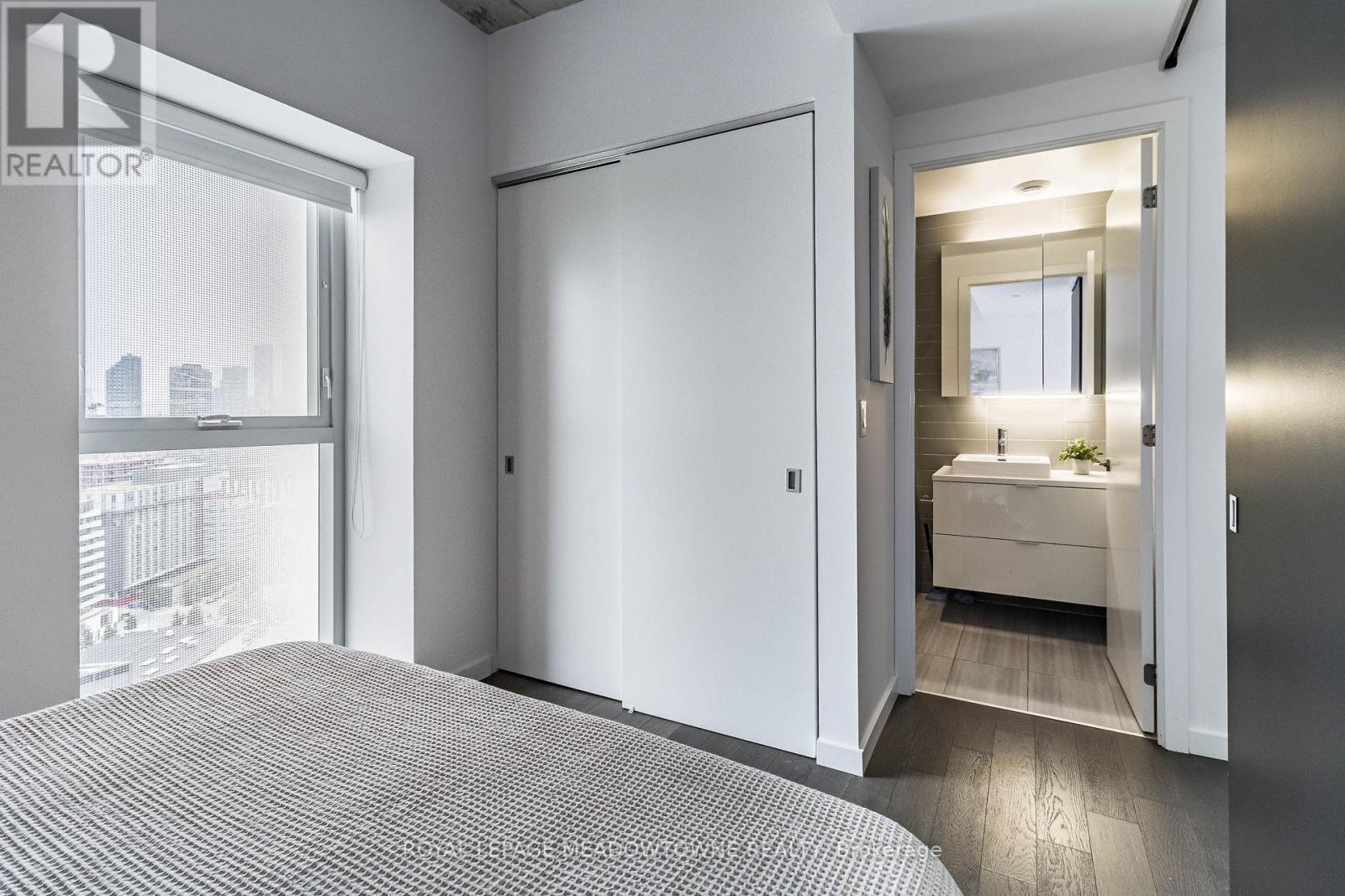 1902 - 170 Bayview Avenue, Toronto, Ontario M5A 0M4 - Photo 33 - C13131496