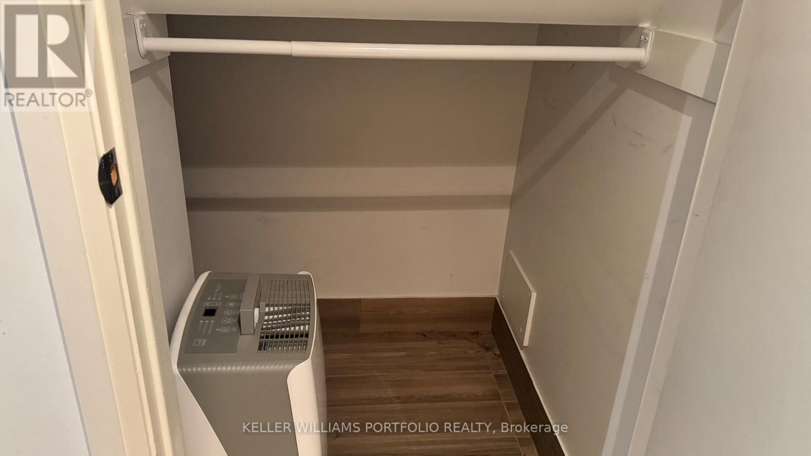 Lower - 62 Nealon Avenue, Toronto, Ontario  M4K 1Z2 - Photo 9 - E13131516