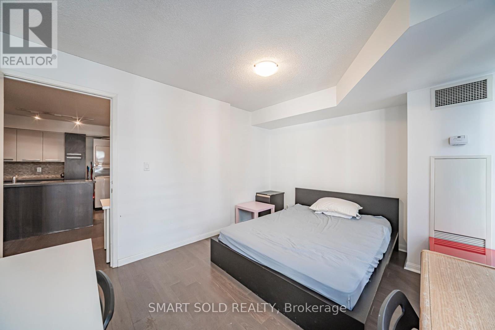1107 - 11 St Joseph Street, Toronto, Ontario  M4Y 3G4 - Photo 12 - C12745798
