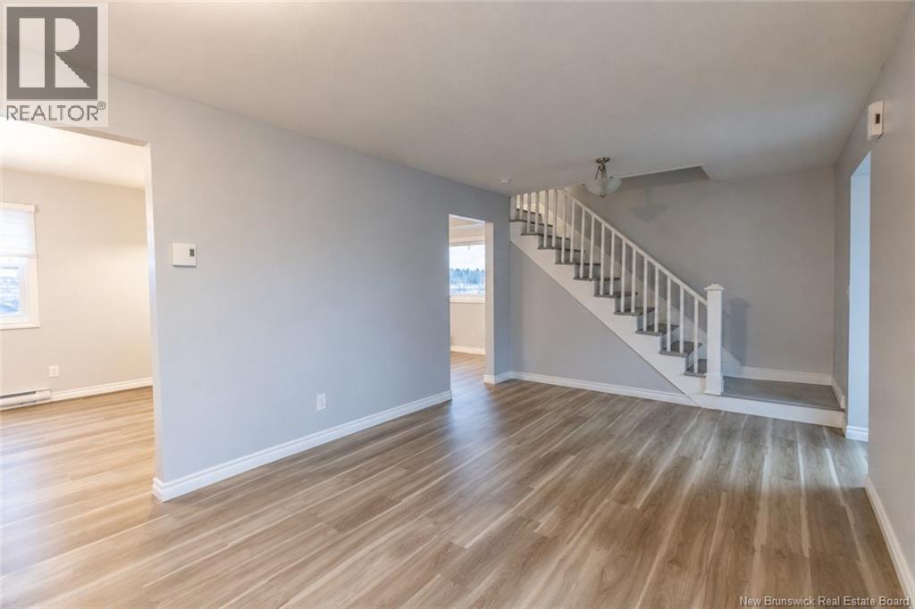 15 Stephens Drive, Sackville, New Brunswick  E4L 1J5 - Photo 4 - NB135423