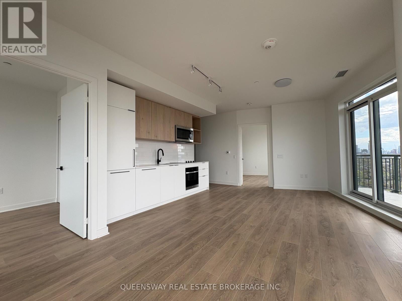 2210 - 1185 Dupont Street, Toronto, Ontario  M6H 0G5 - Photo 11 - W13131508