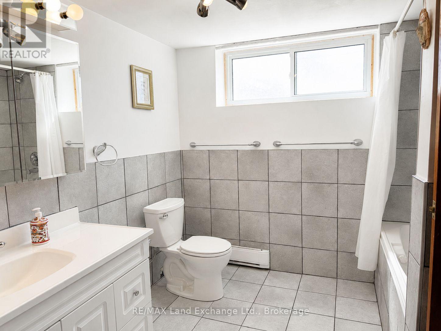 269 Morpeth Street, Saugeen Shores, Ontario  N0H 2L0 - Photo 31 - X12770532