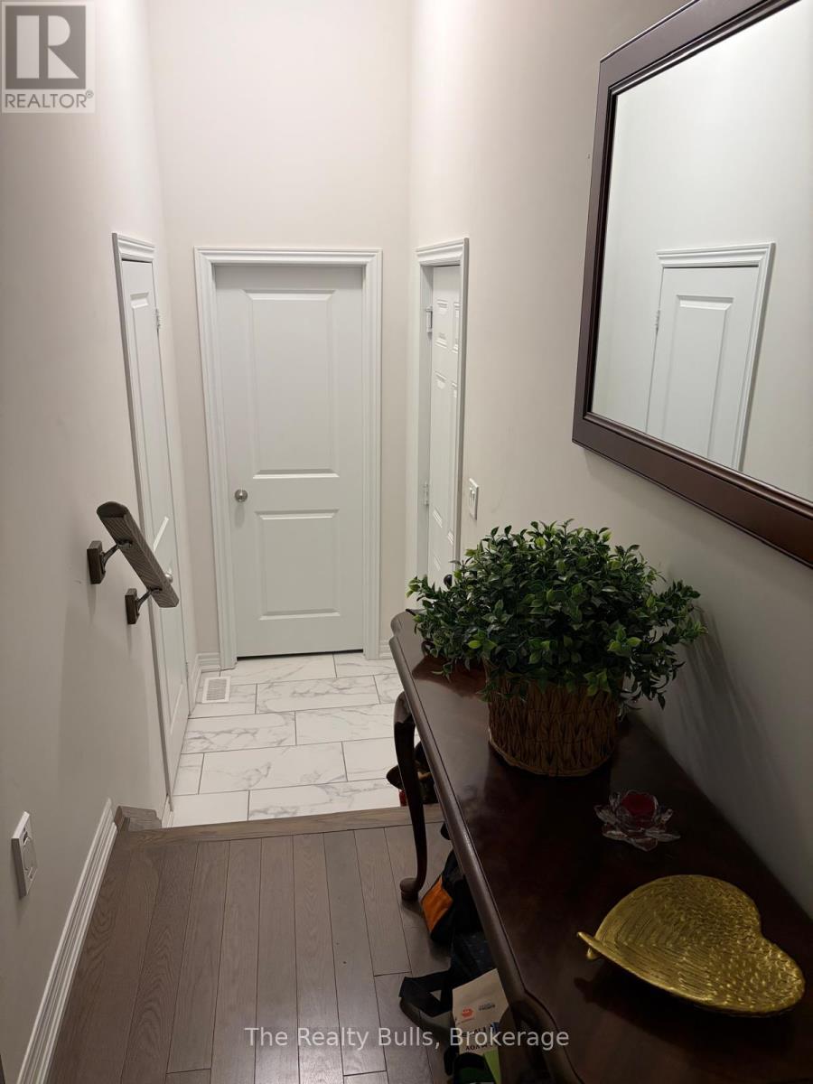 679 Anishinaabe Drive, Shelburne, Ontario  L6V 2R4 - Photo 3 - X13131500