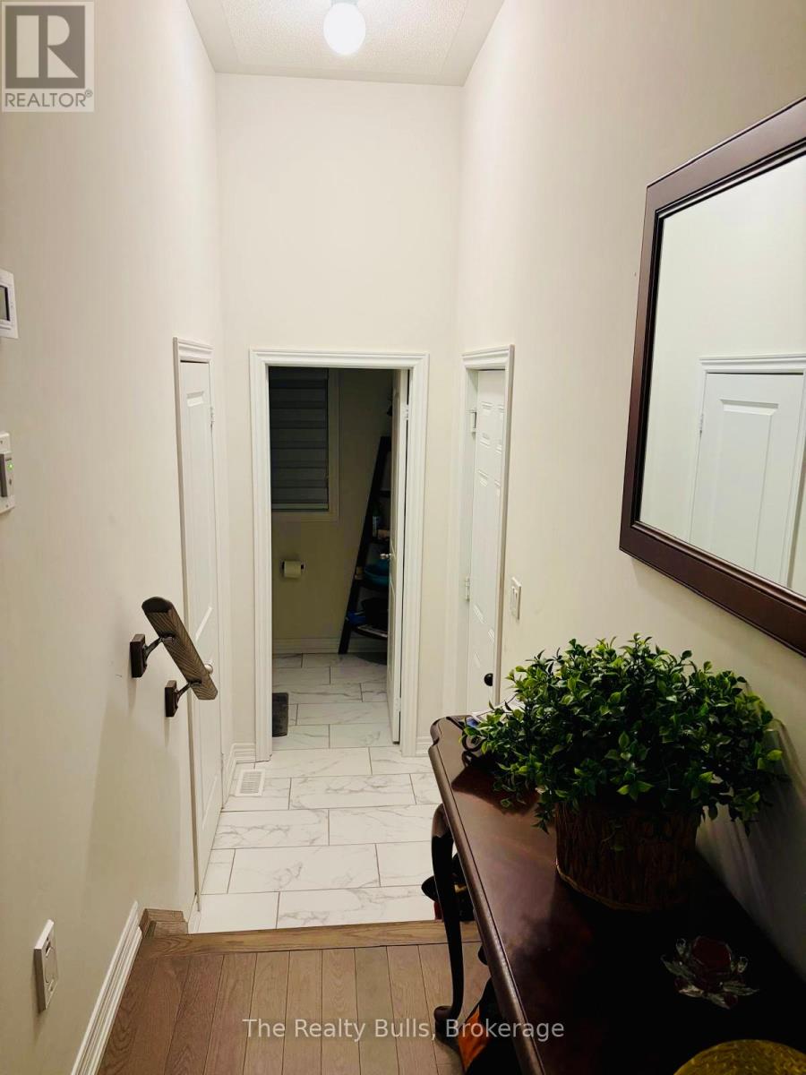 679 Anishinaabe Drive, Shelburne, Ontario  L6V 2R4 - Photo 7 - X13131500