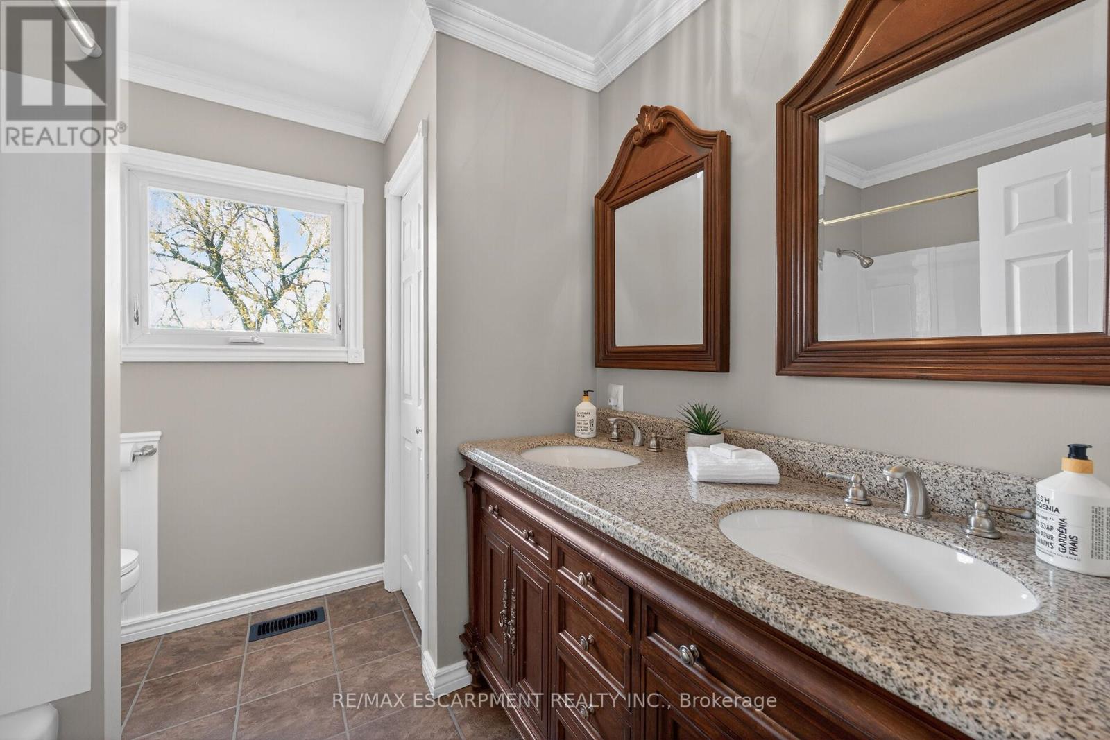 2785 Lakeshore Road, Haldimand, Ontario N1A 2W8 - Photo 30 - X13131518