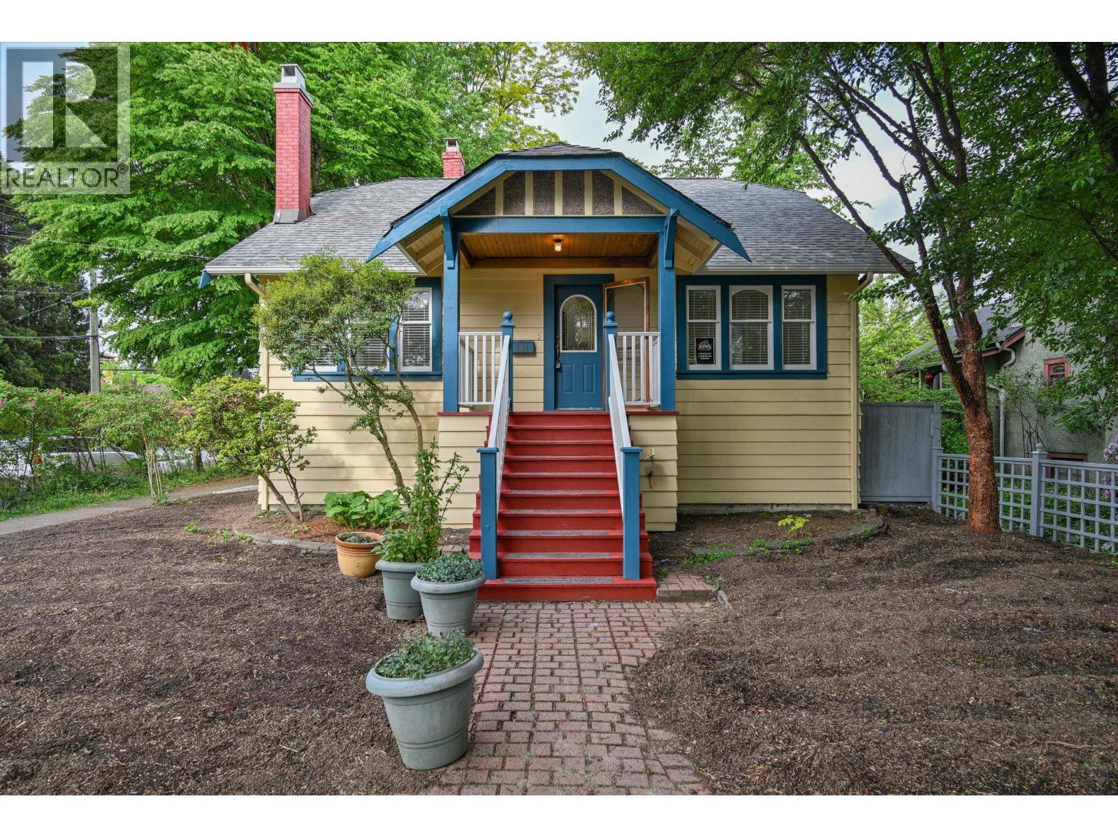 441 KELLY STREET, New Westminster, British Columbia