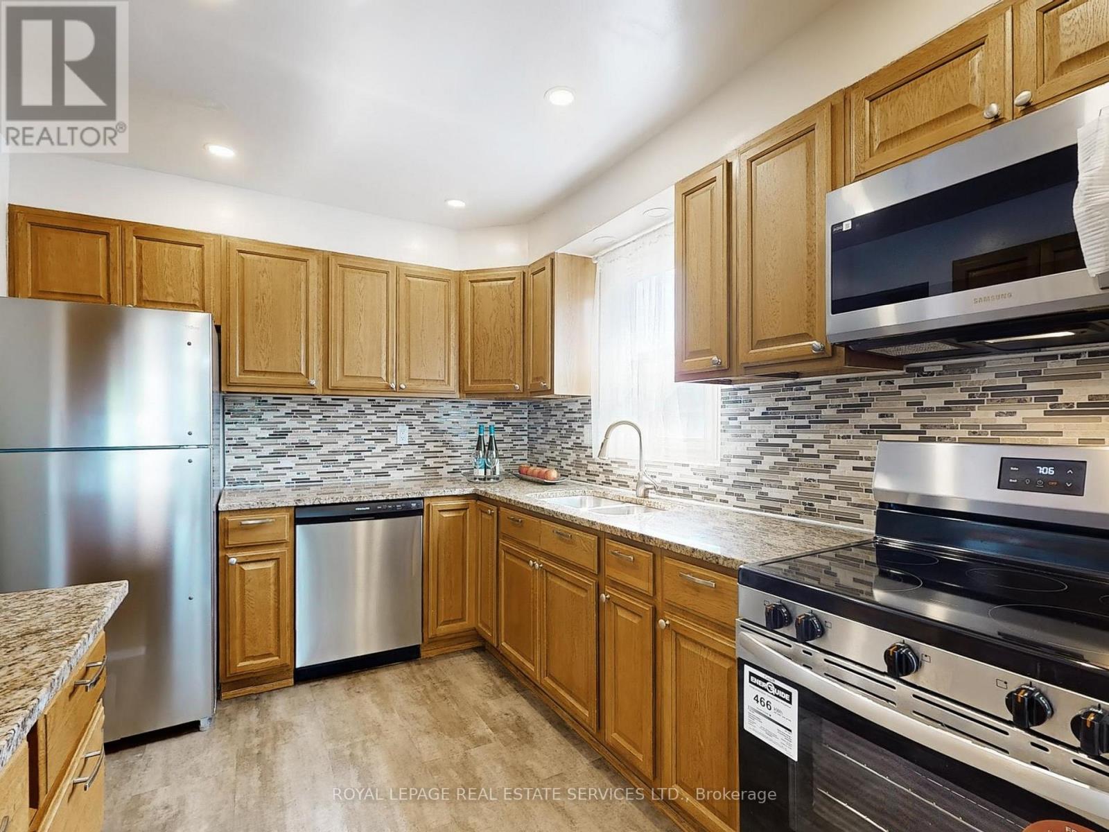 42 - 4111 Arbour Green Drive, Mississauga, Ontario  L5L 2Z2 - Photo 9 - W13126766