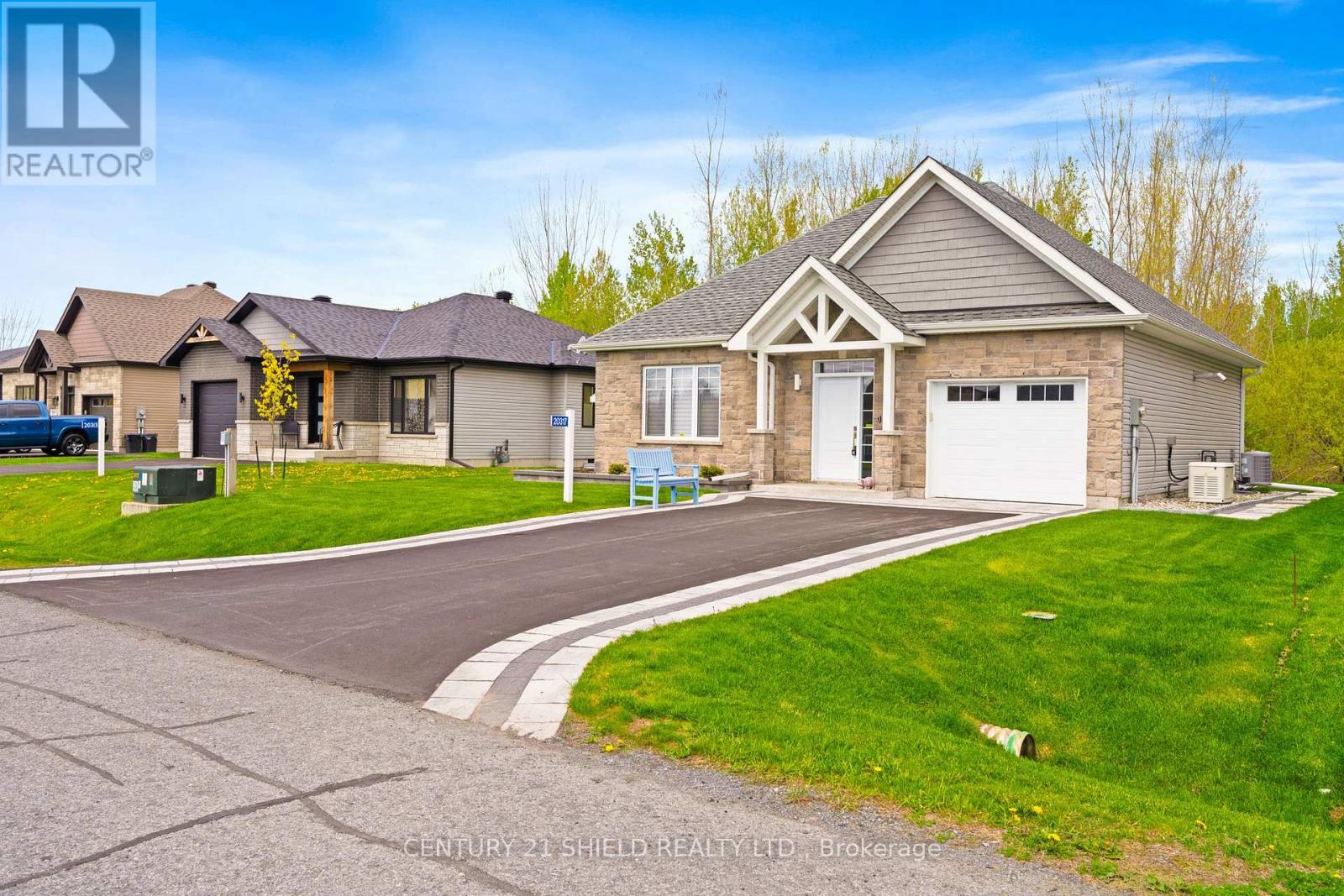 20317 Andrea Avenue, South Glengarry, Ontario  K0C 2C0 - Photo 5 - X13130718