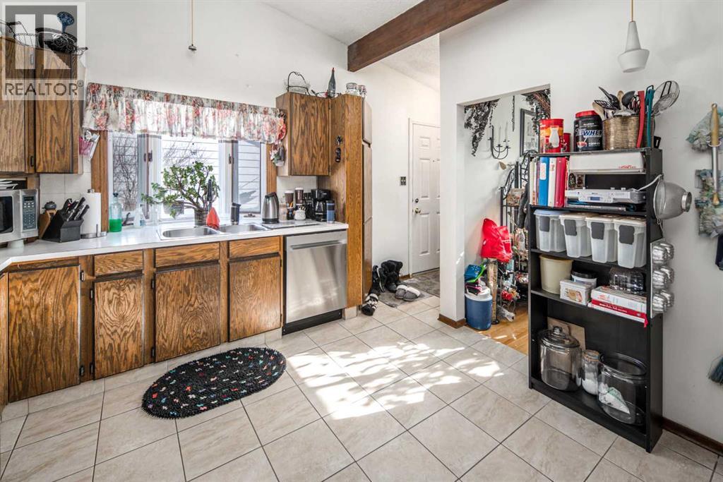 4012 Varsity Drive NW, Calgary, Alberta  T3A 0Z6 - Photo 11 - A2287820