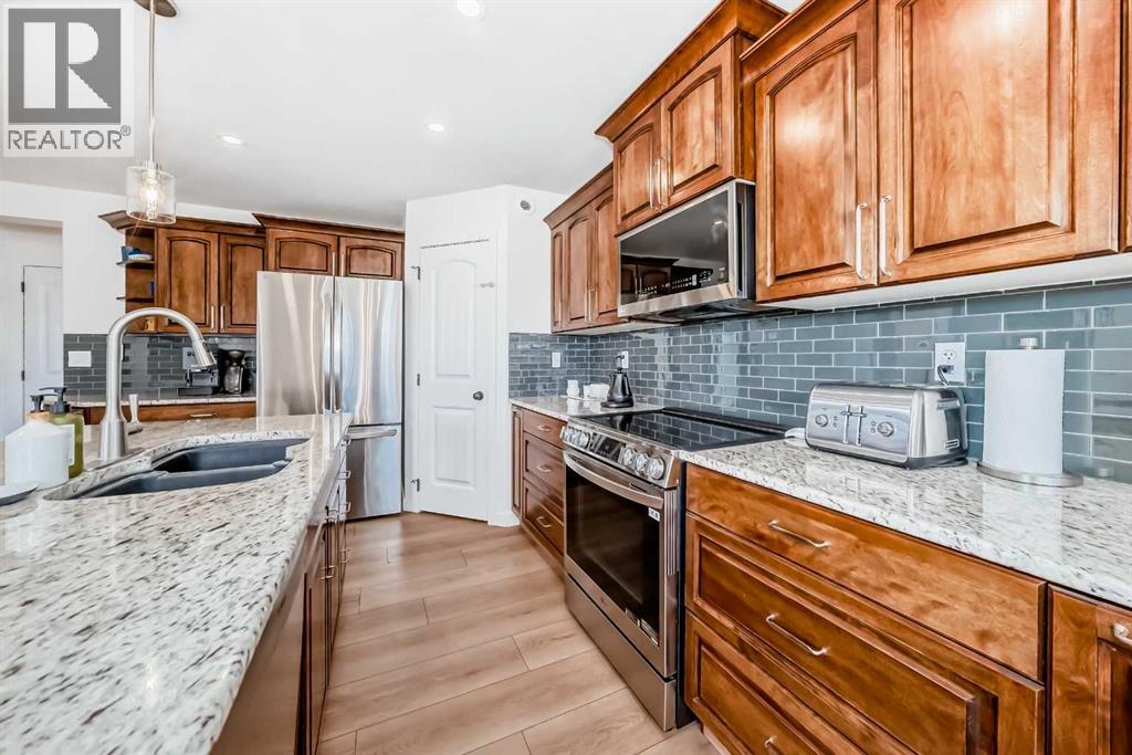 26 Lawson Close, Red Deer, Alberta  T4R 0H4 - Photo 5 - A2308761