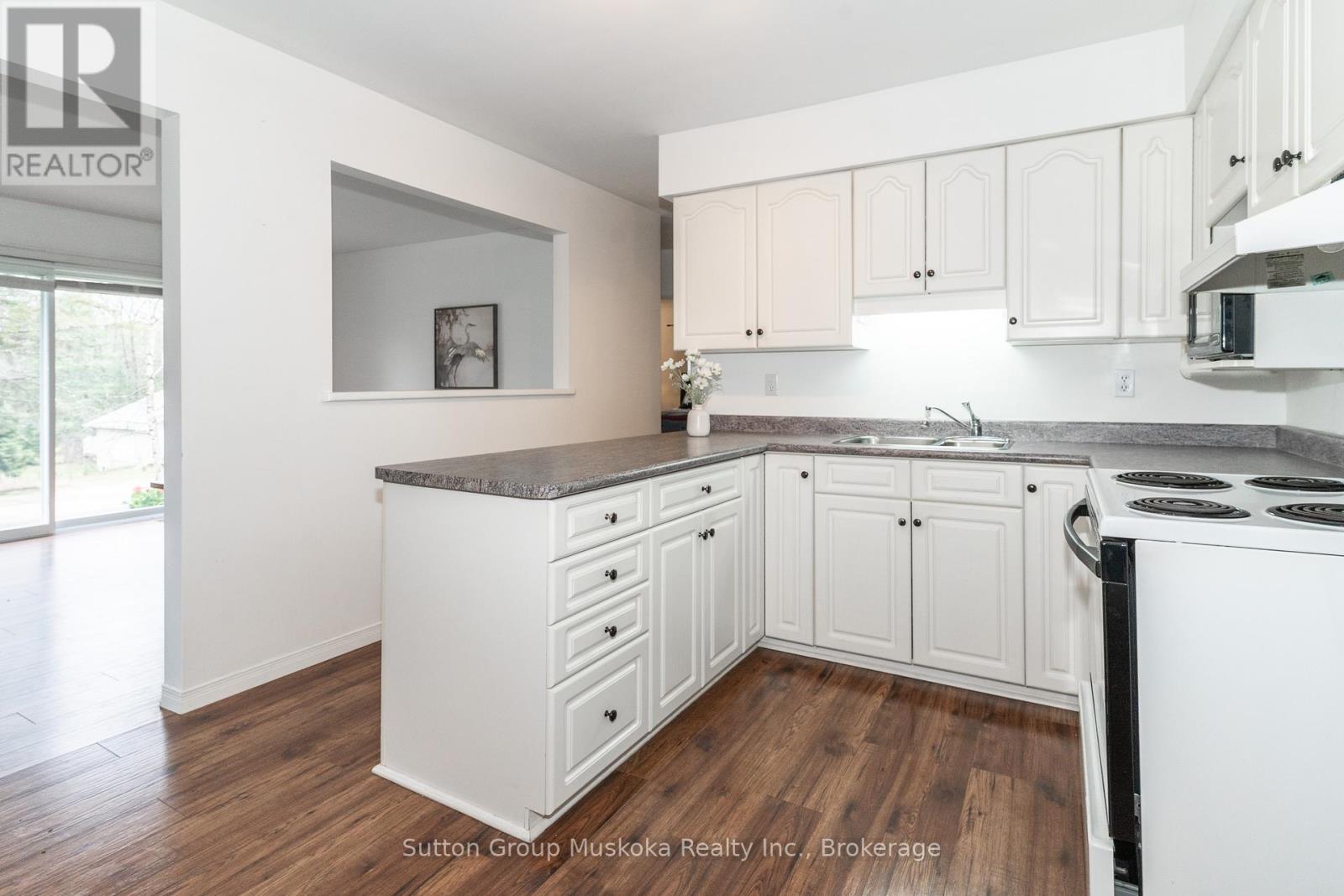 64 Spruce Drive, Huntsville, Ontario  P0B 1L0 - Photo 8 - X13131536