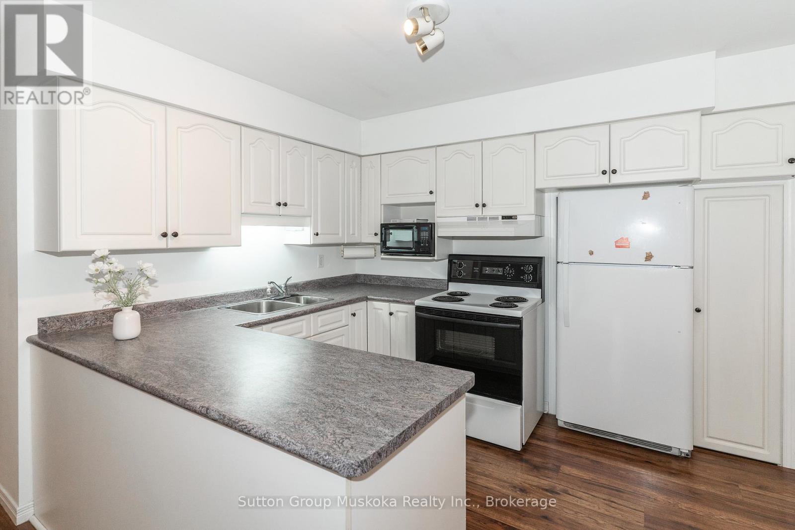 64 Spruce Drive, Huntsville, Ontario  P0B 1L0 - Photo 9 - X13131536