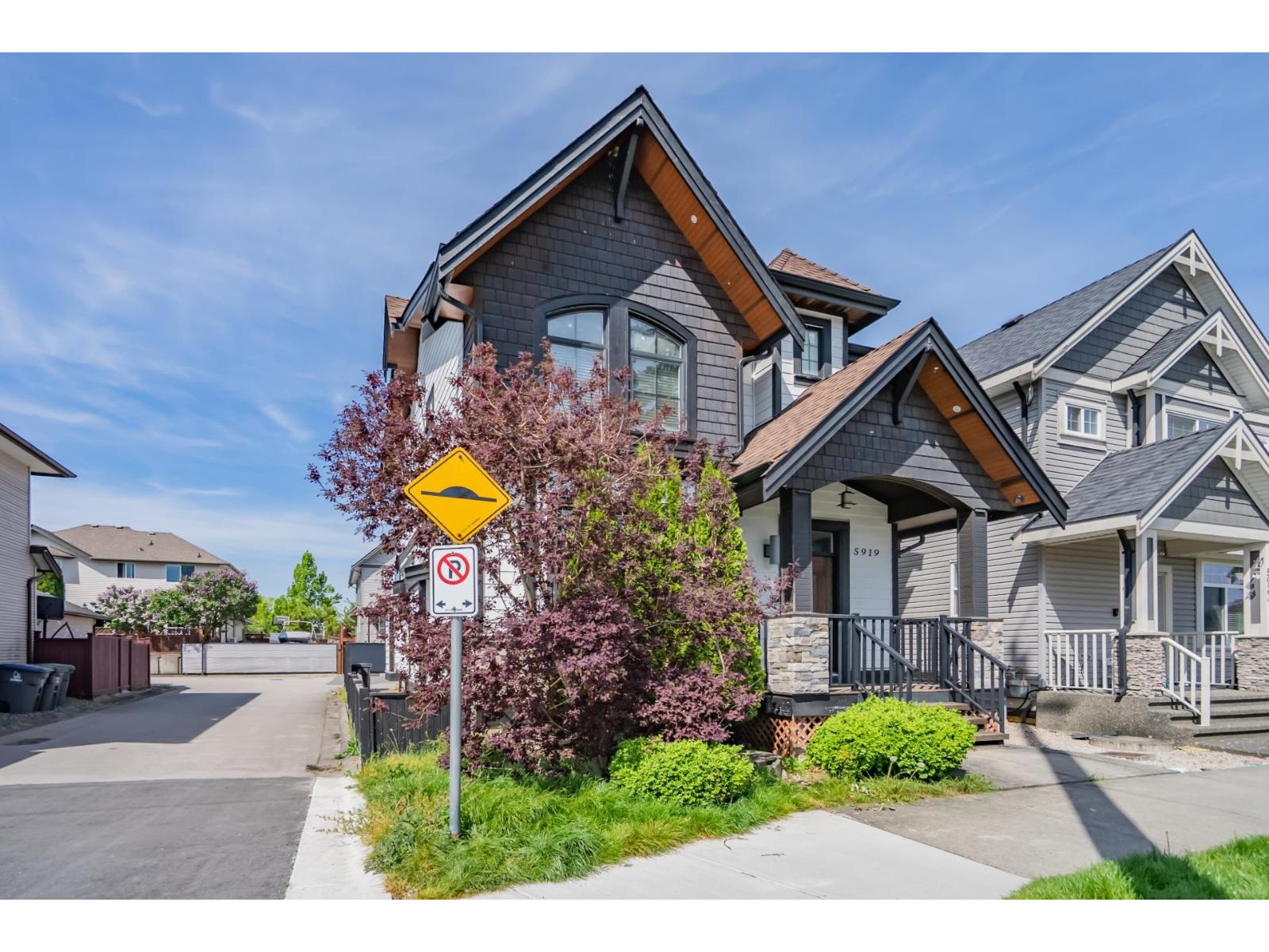 5919 148 Street, Surrey, British Columbia  V3S 6V2 - Photo 3 - R3123986
