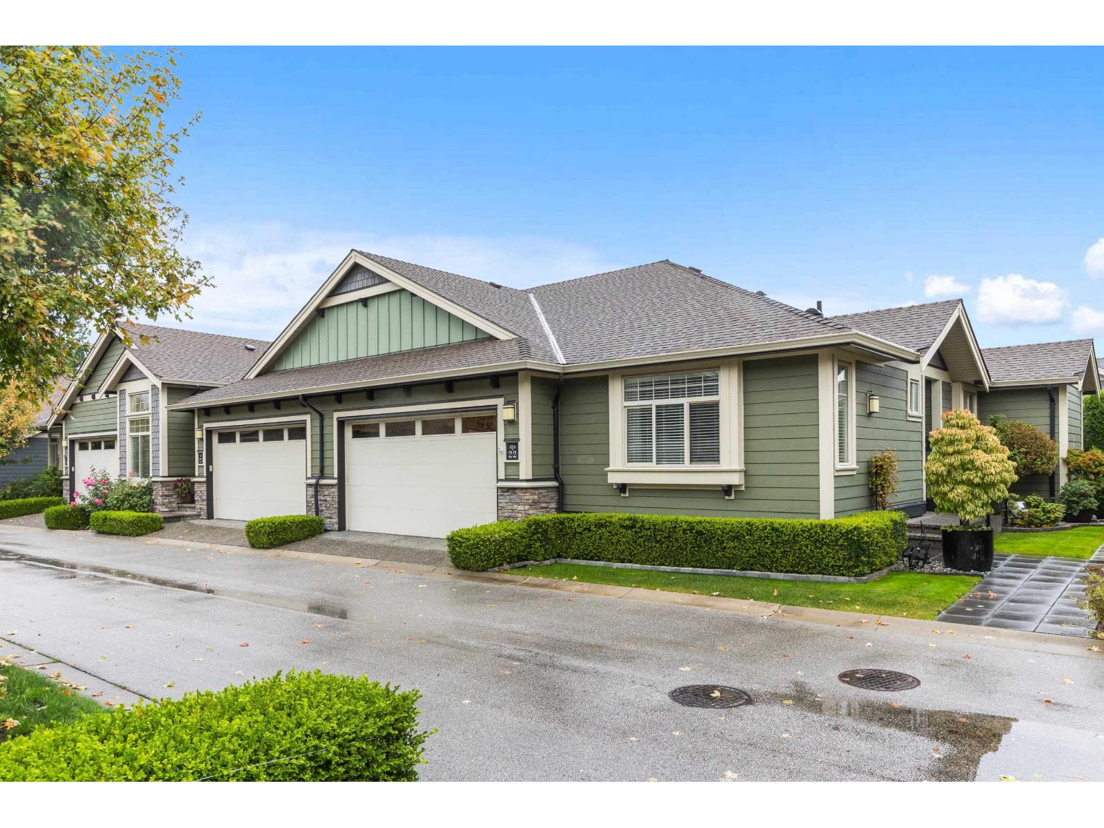 22 350 174 STREET, Surrey, British Columbia
