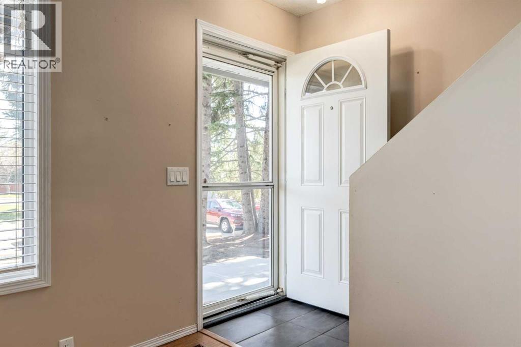 172, 999 Canyon Meadows Drive SW, Calgary, Alberta  T2W 2S6 - Photo 3 - A2310568