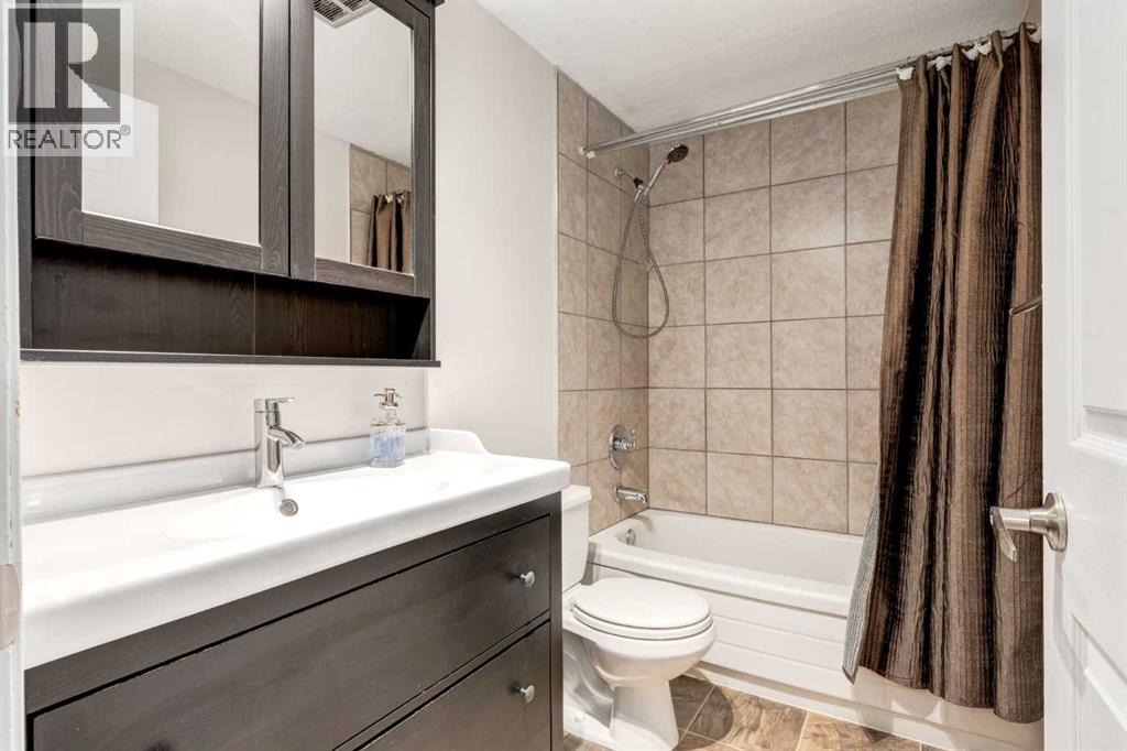 172, 999 Canyon Meadows Drive SW, Calgary, Alberta  T2W 2S6 - Photo 15 - A2310568