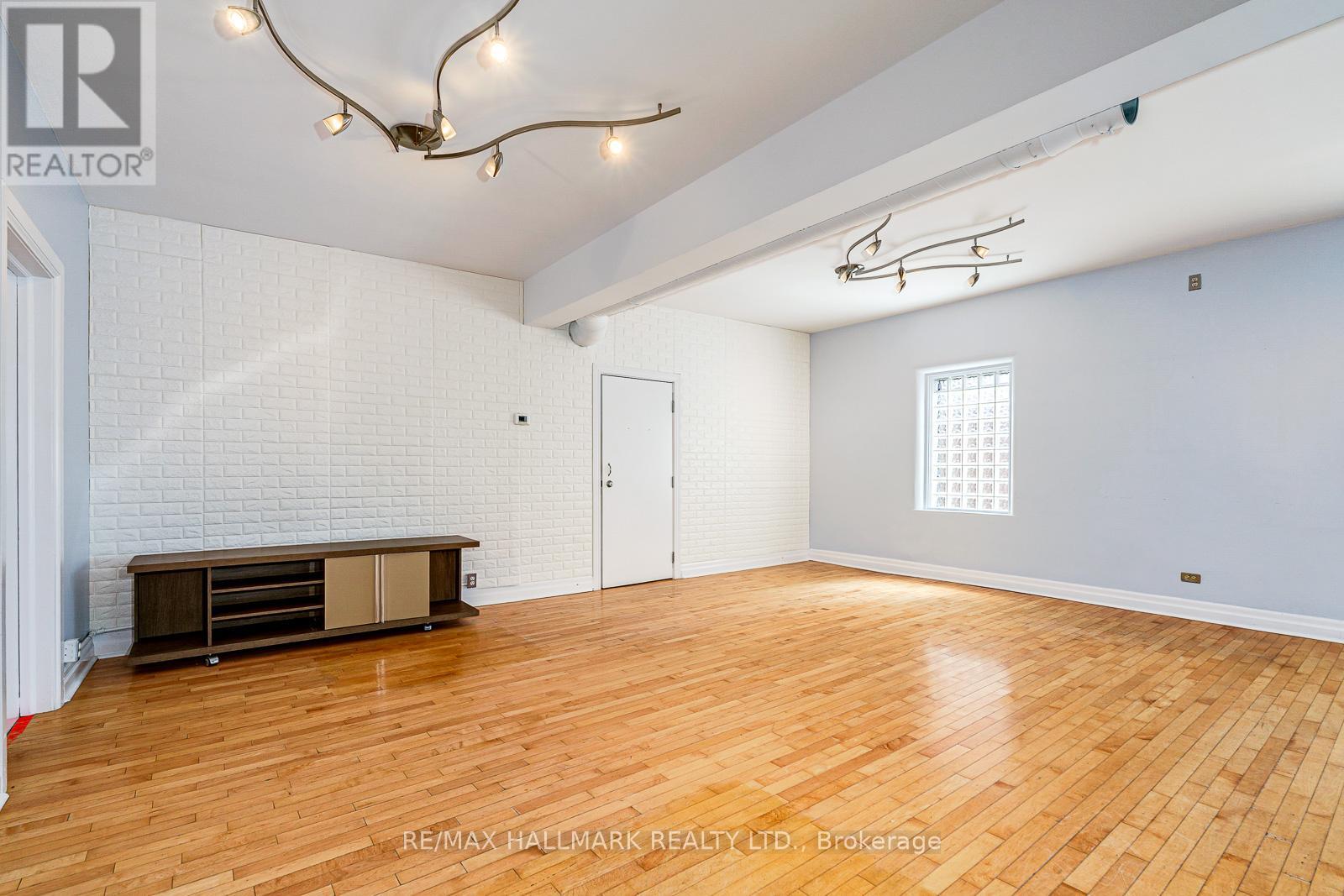 1 - 57 Cambridge Avenue, Toronto, Ontario M4K 2L2 - Photo 11 - E13131562