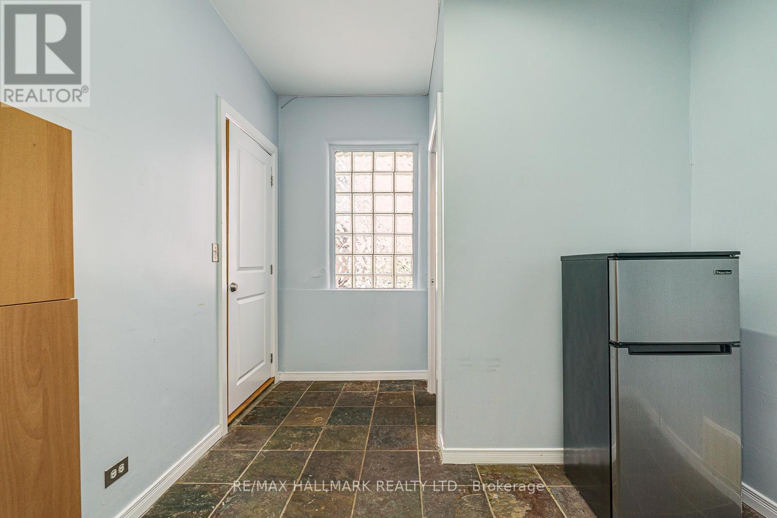 1 - 57 Cambridge Avenue, Toronto, Ontario M4K 2L2 - Photo 15 - E13131562