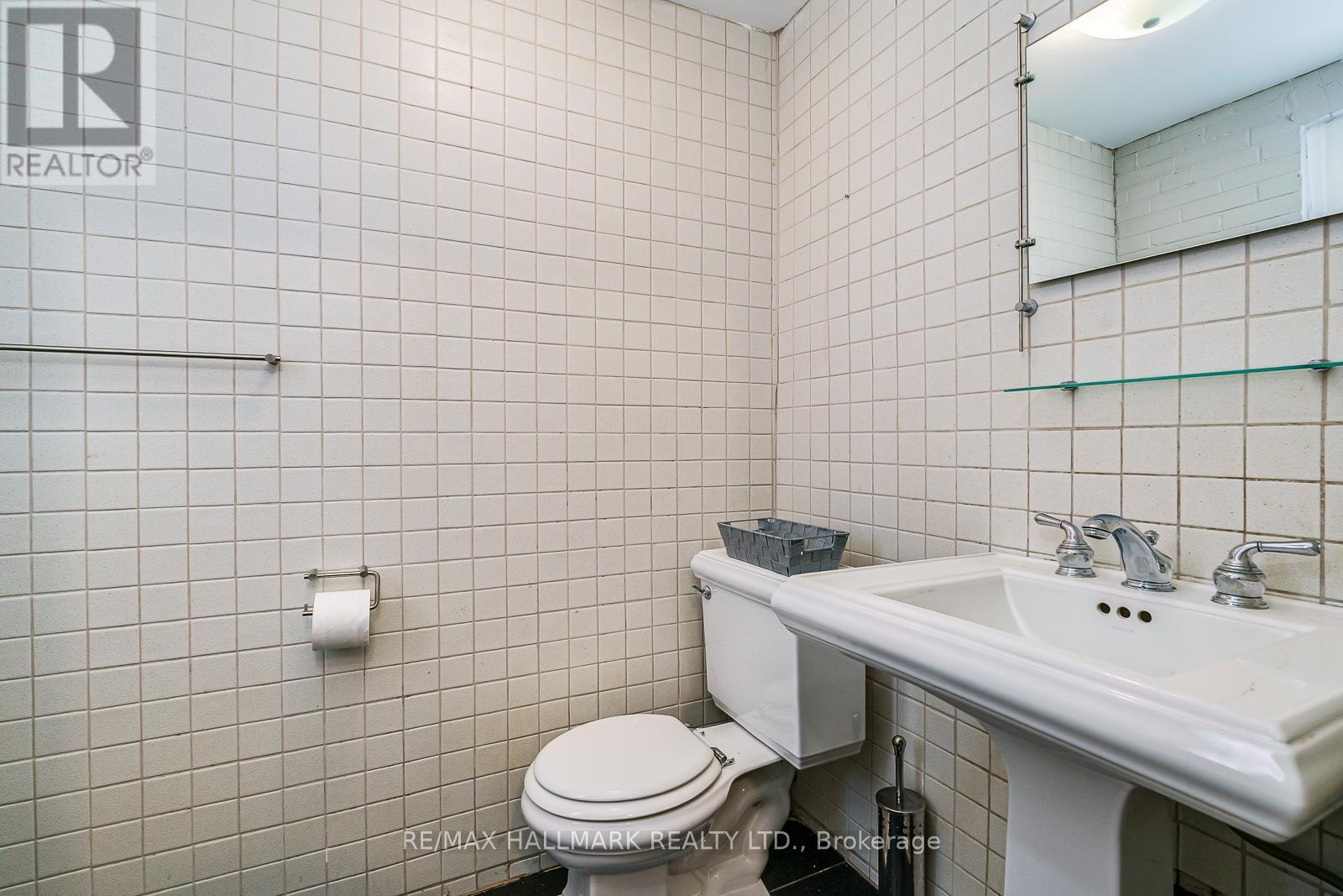 1 - 57 Cambridge Avenue, Toronto, Ontario M4K 2L2 - Photo 17 - E13131562