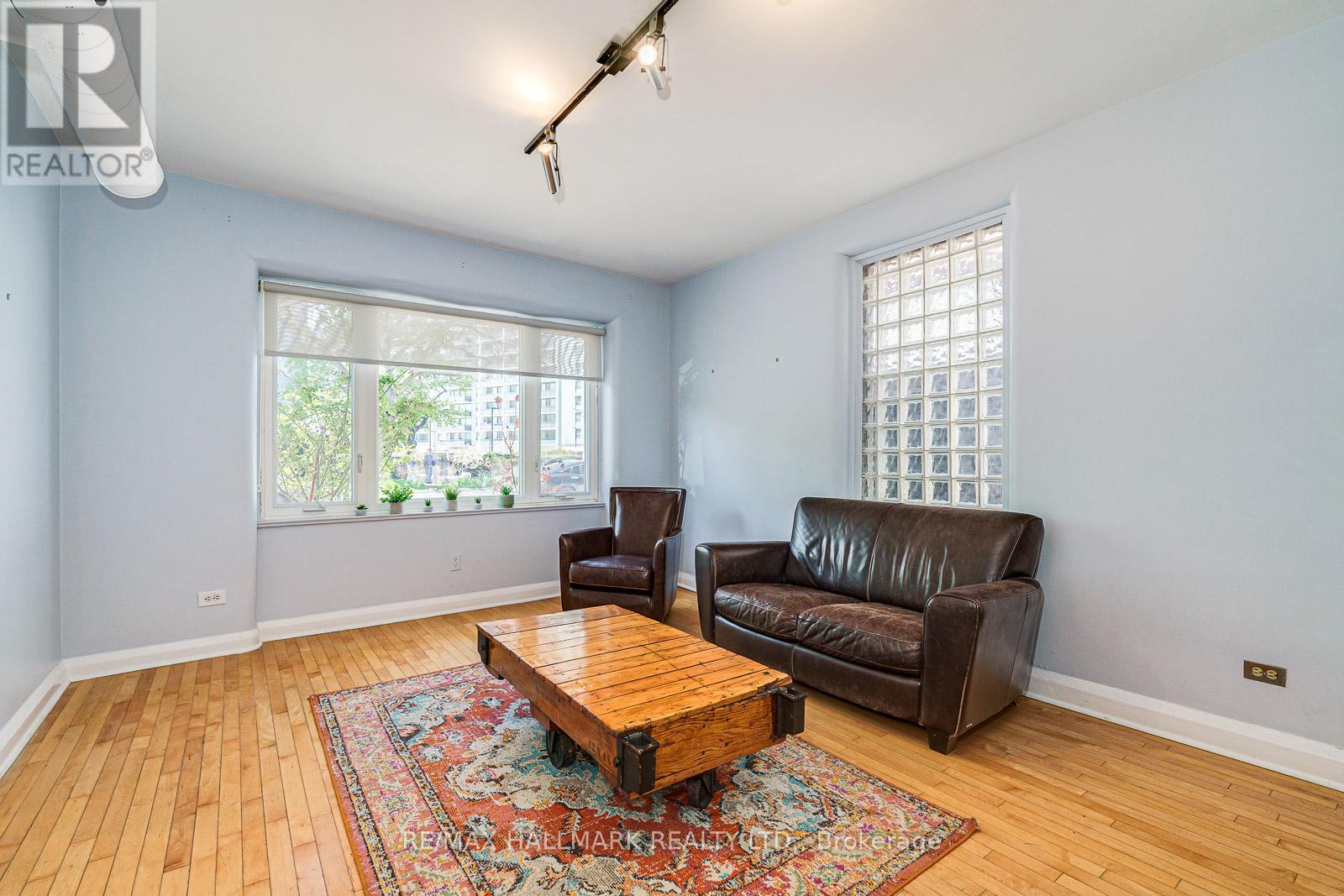 1 - 57 Cambridge Avenue, Toronto, Ontario M4K 2L2 - Photo 5 - E13131562
