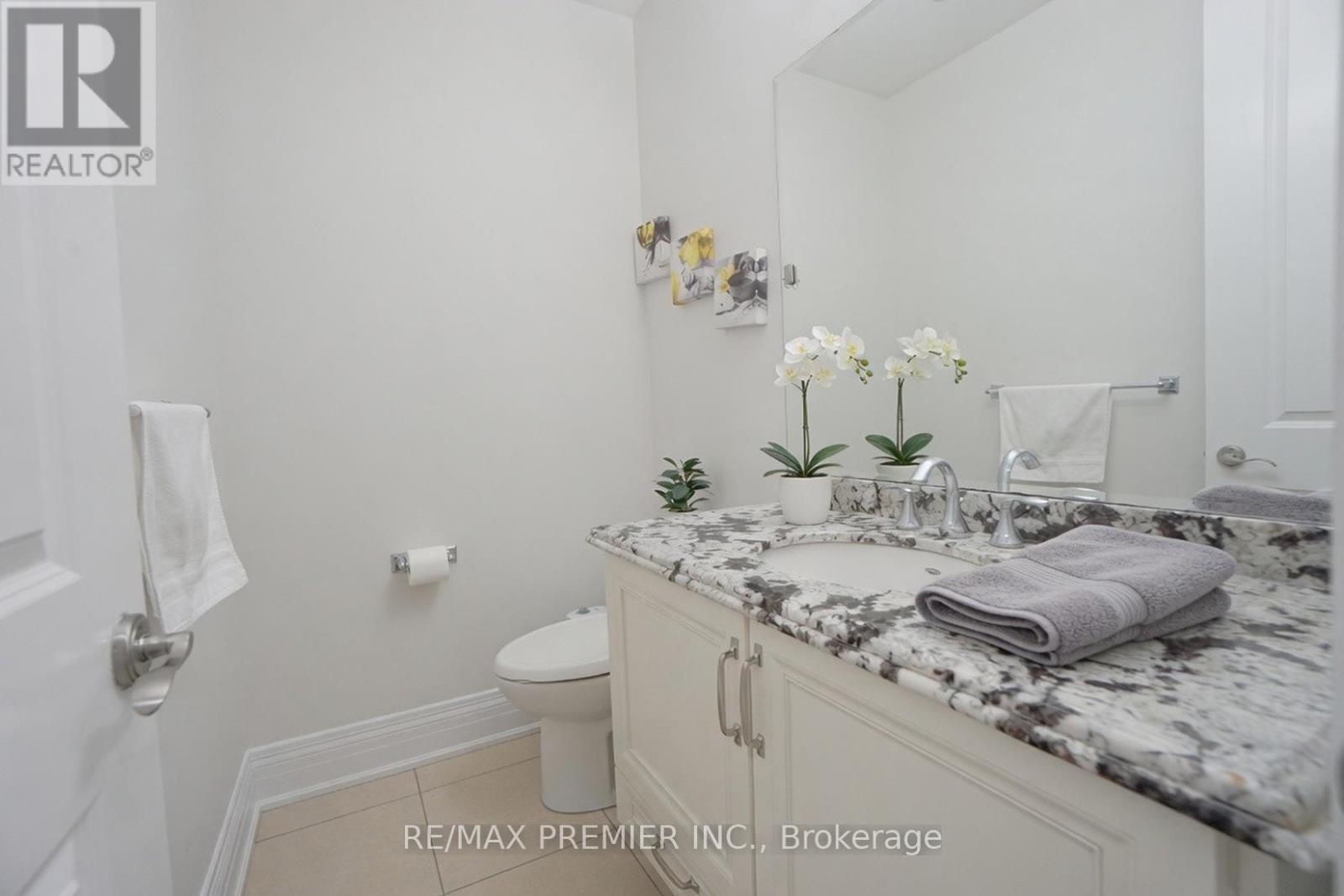 95 Sarracini Crescent, Vaughan, Ontario  L4L 3S9 - Photo 18 - N13125964
