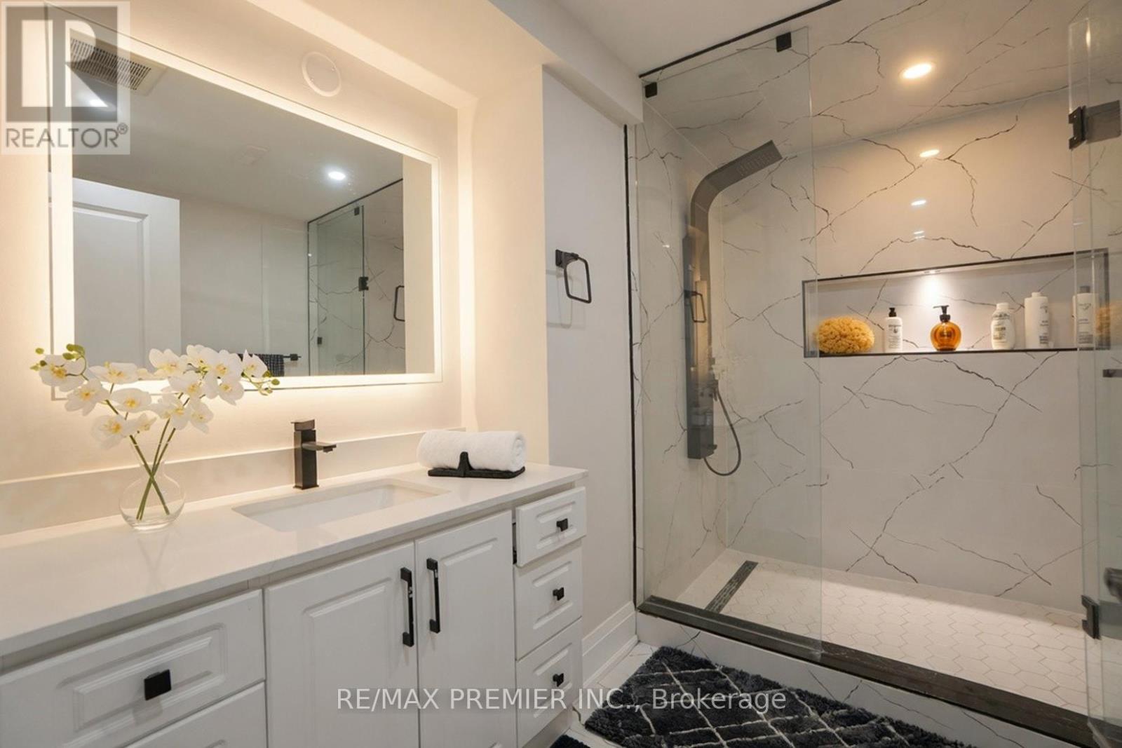 95 Sarracini Crescent, Vaughan, Ontario  L4L 3S9 - Photo 32 - N13125964
