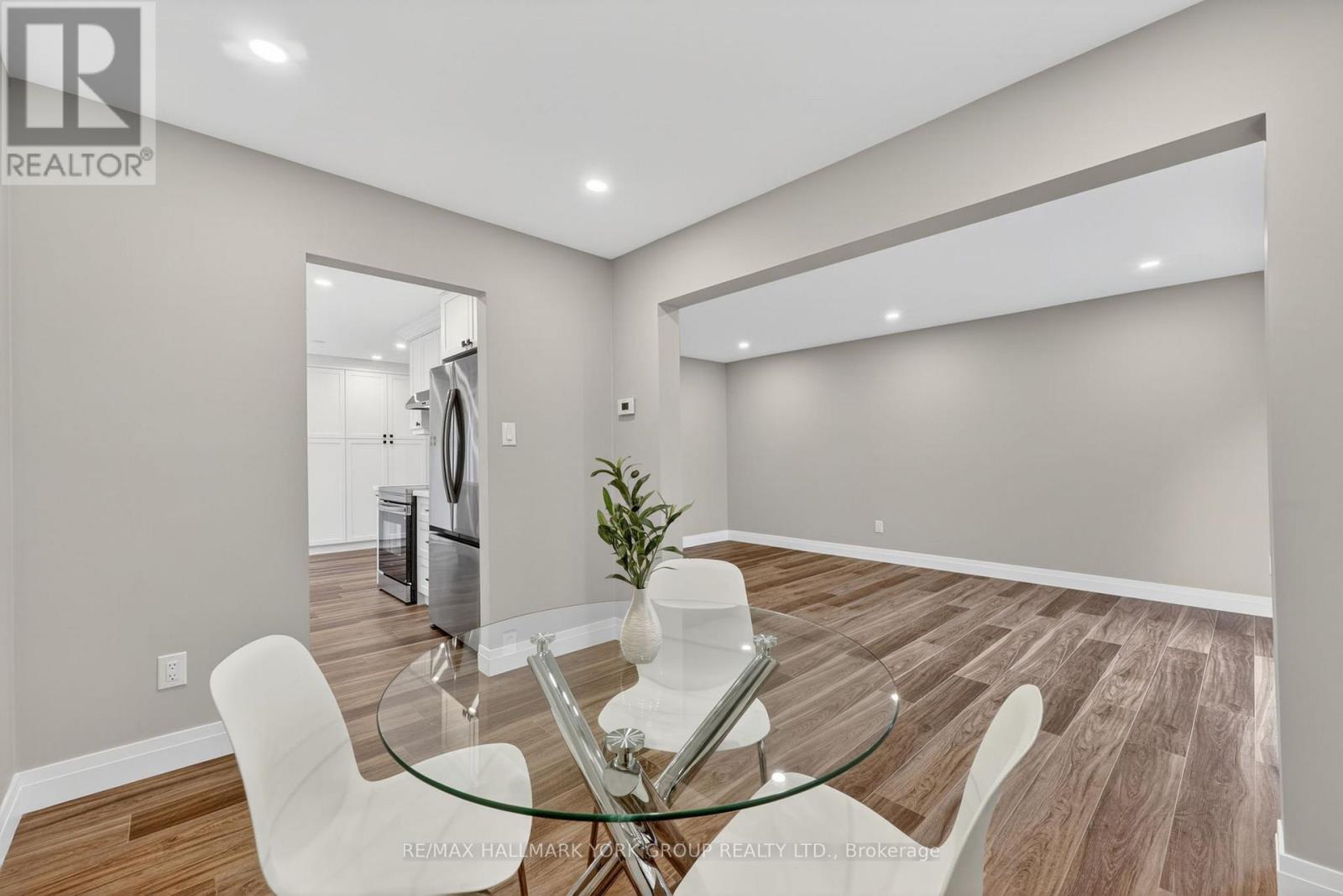 176 Spruce Street, Aurora, Ontario  L4G 3P3 - Photo 12 - N13131546
