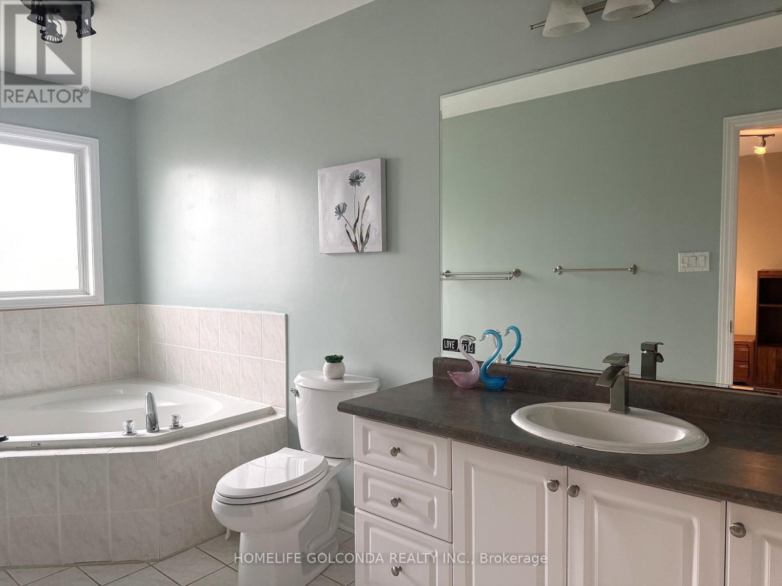 74 Rideau Drive, Richmond Hill, Ontario  L4B 4P1 - Photo 16 - N13131548