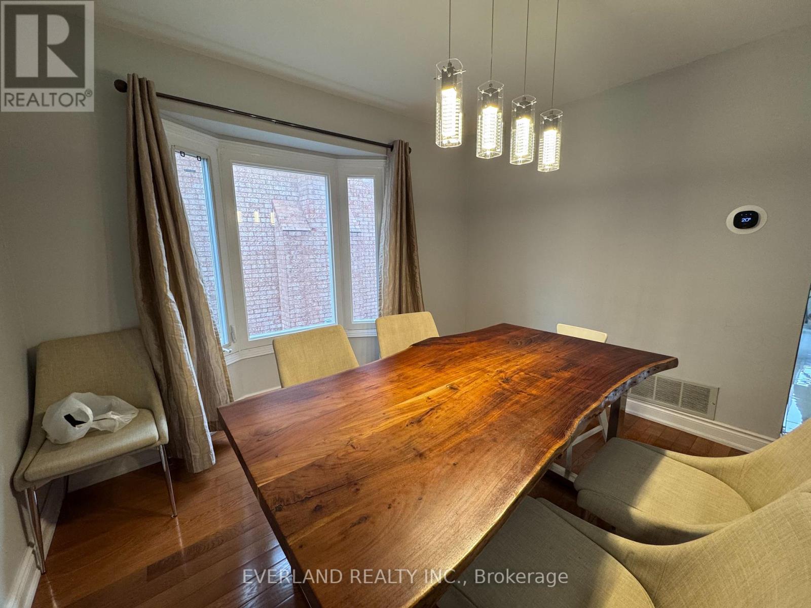 73 Cavalry Trail, Markham (Buttonville), Ontario  L3R 9H9 - Photo 6 - N13131558