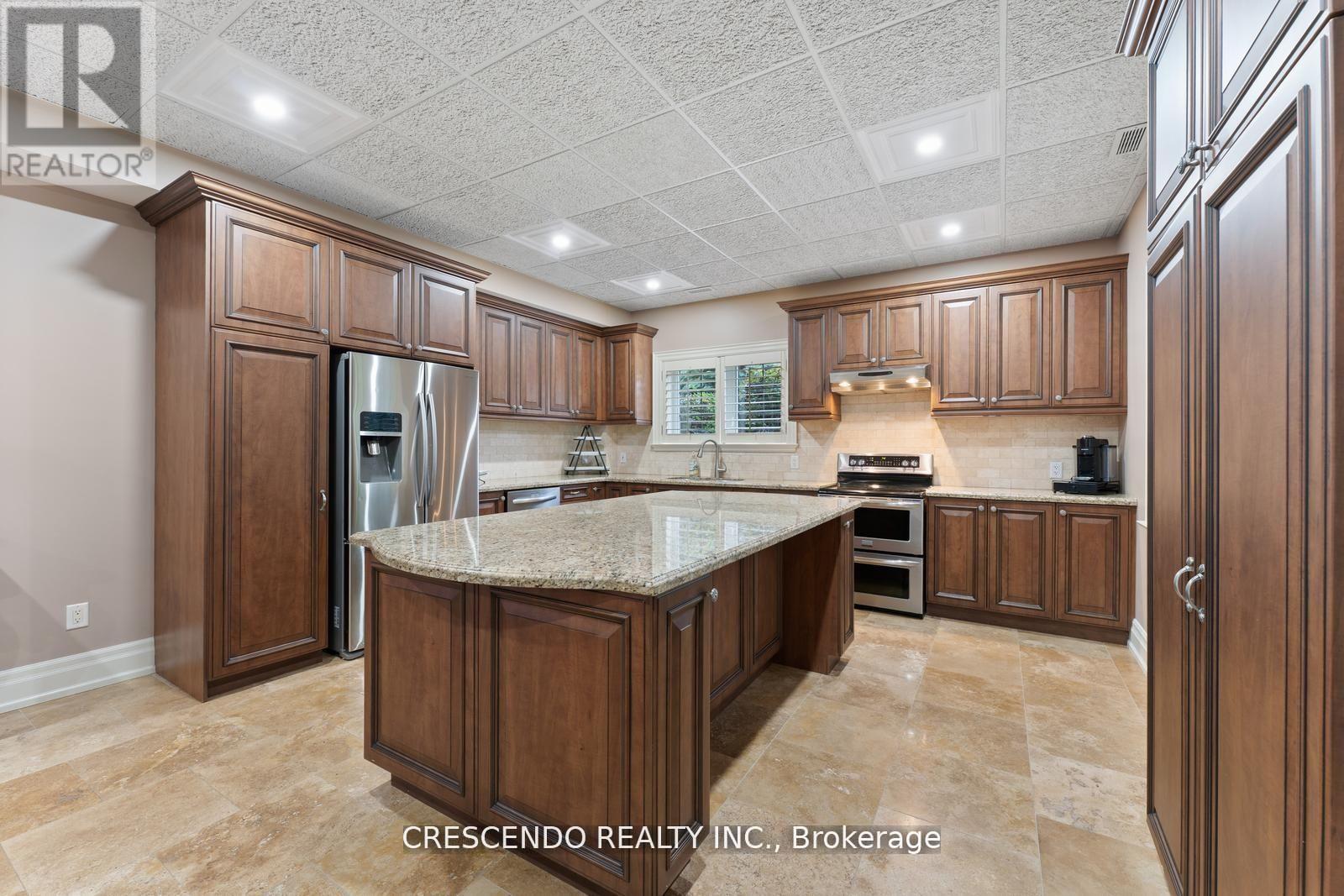 2 Prince Adam Court, King, Ontario  L7B 1M1 - Photo 32 - N13131570