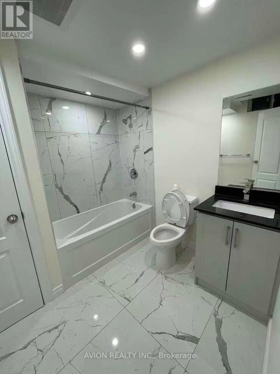 172 Highglen Avenue, Markham, Ontario L3S 1X4 - Photo 4 - N13131580