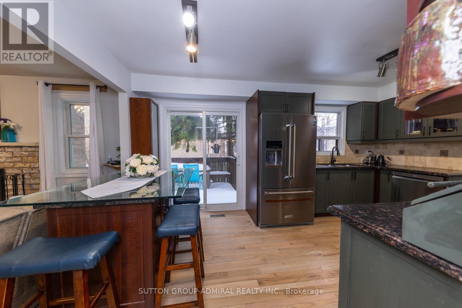 15 Miles Court, Richmond Hill, Ontario  L4C 5P7 - Photo 13 - N13131584