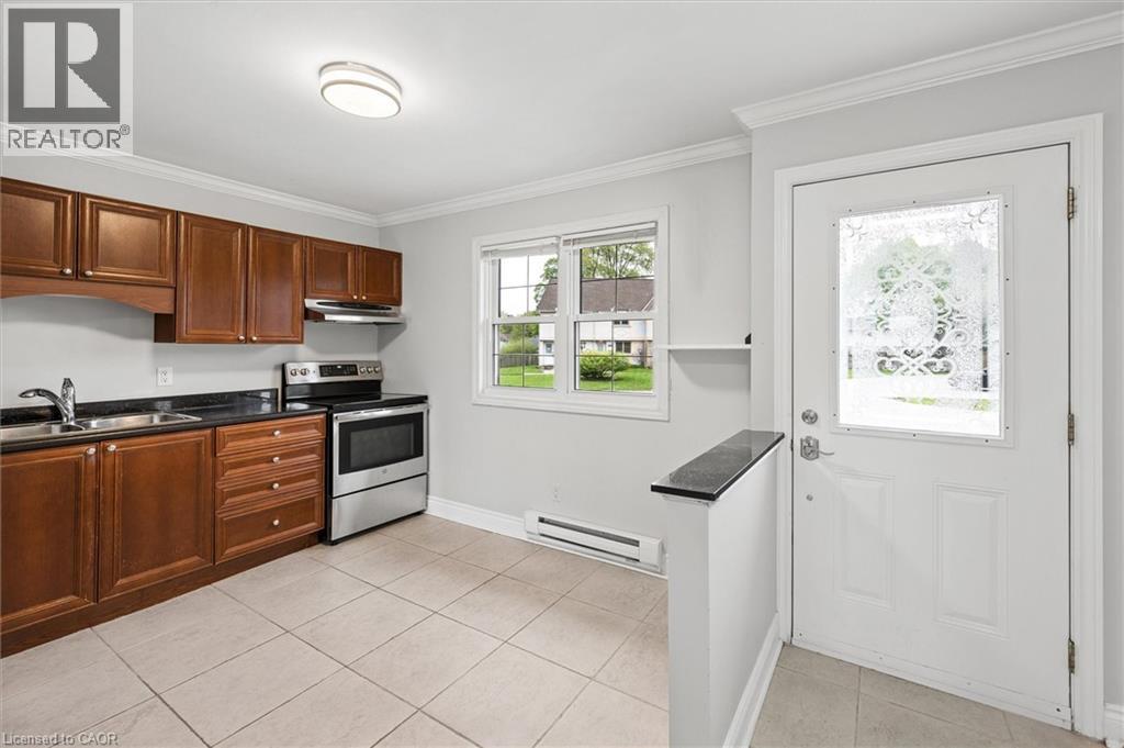 47 Blandford Street Unit# 4, Woodstock, Ontario  N4S 7H7 - Photo 2 - 40830493