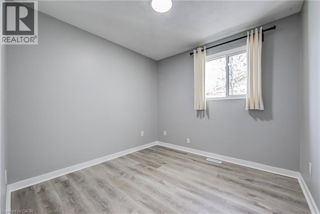 2367 Middlesmoor Crescent, Burlington, Ontario  L7P 3X4 - Photo 14 - 40826012