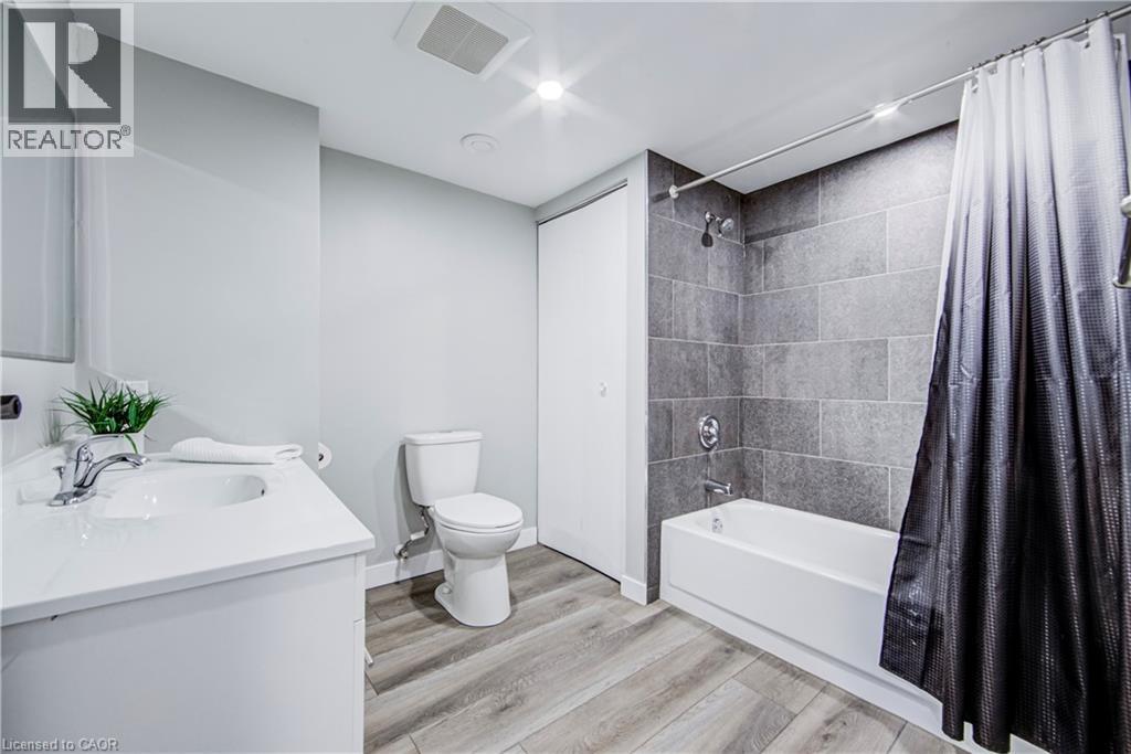 2367 Middlesmoor Crescent, Burlington, Ontario  L7P 3X4 - Photo 29 - 40826012