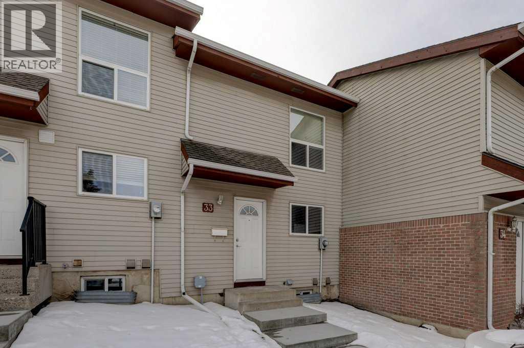 33, 64 Whitnel Court NE, Calgary, Alberta  T1Y 5E3 - Photo 1 - A2290841