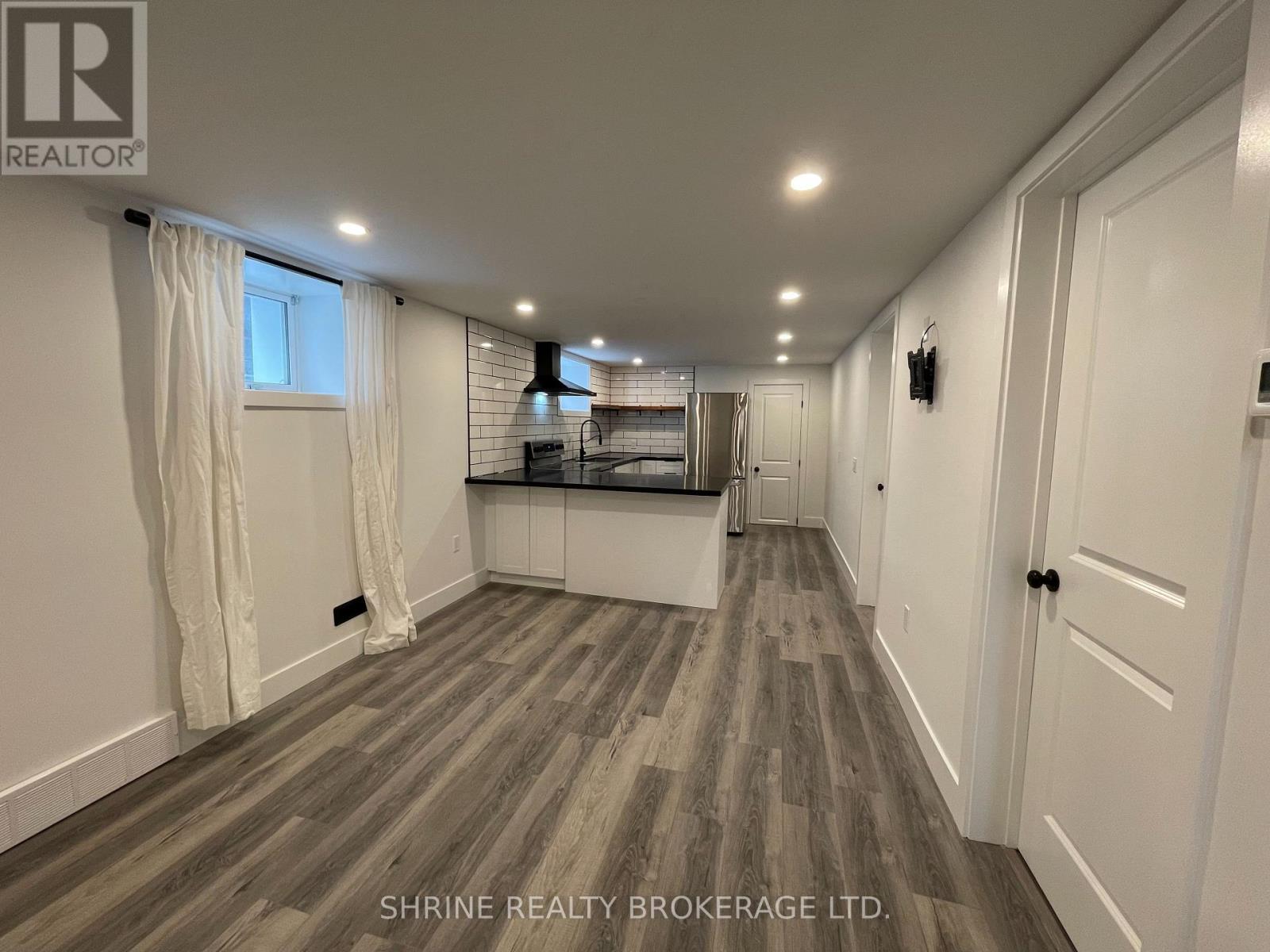 Basement - 792 Fleet Street, London East, Ontario  N5Y 1R9 - Photo 5 - X13131606