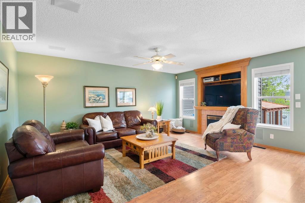 58 Bridlewood Circle SW, Calgary, Alberta  T2Y 3K9 - Photo 6 - A2311302