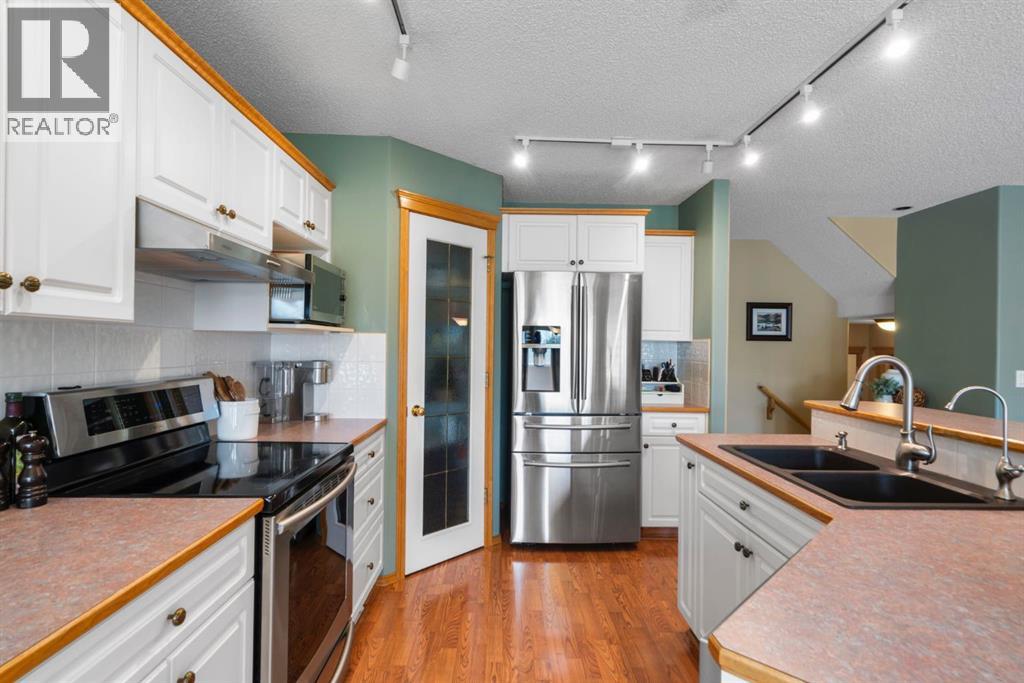 58 Bridlewood Circle SW, Calgary, Alberta  T2Y 3K9 - Photo 14 - A2311302