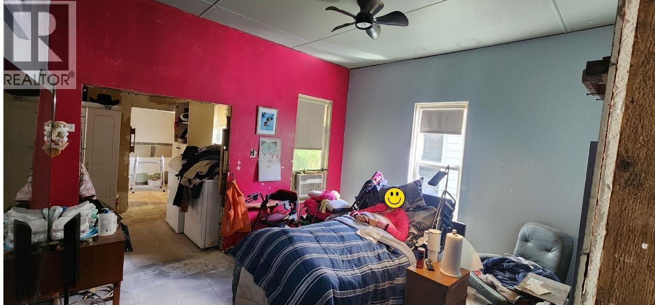 173 75th Avenue, Grand Forks, British Columbia  V0H 1H0 - Photo 6 - 10387639